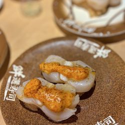 Waka Sakura - Spicy Mayo Scallop nigiri