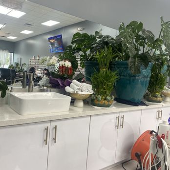 Signature Nails Spa - Sink - Nail Salons Near Me - West Covina, California Signature Nails Spa - Sink - Nail Salons Near Me - West Covina, California