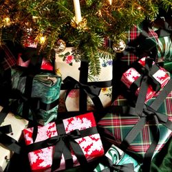 Tuckernuck - Holiday gift shopping - - - 11/16/2025