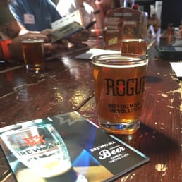 What better way to start a tour with Rouge! Nom nom nom What better way to start a tour with Rouge! Nom nom nom