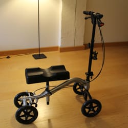 Shamrock Medical - I rented this knee scooter from Shamrock Medical, but felt the wheelchair better fit my needs