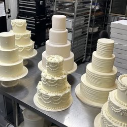 Frosted Pumpkin Wedding Cakes