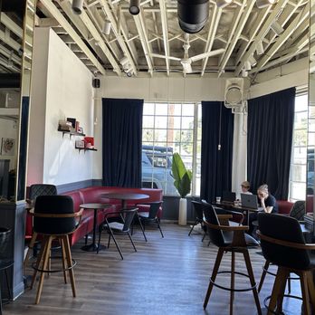 MUD Coffee - Hall - Coffee & Tea Near Me - Los Angeles, California