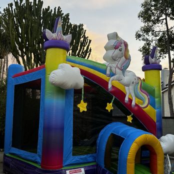 Groove Jumpers - Bounce House Rentals Near Me