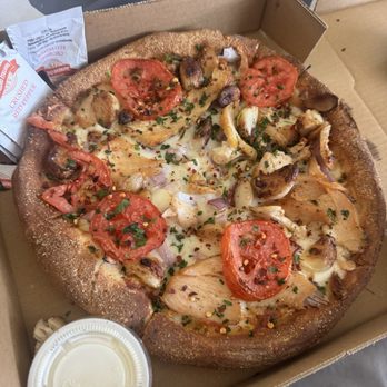 Pizza Luna - Garlic chicken pizza - Pizza Near Me - New Orleans, Louisiana Pizza Luna - Garlic chicken pizza - Pizza Near Me - New Orleans, Louisiana
