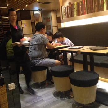 滿記甜品 - Dining room area. - Desserts Near Me - Hong Kong, HK 滿記甜品 - Dining room area. - Desserts Near Me - Hong Kong, HK