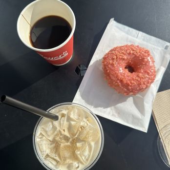 Reverb Coffee - Strawberry Donut, house drip, figgy smalls - Coffee Roasteries Near Me - Bakersfield, California