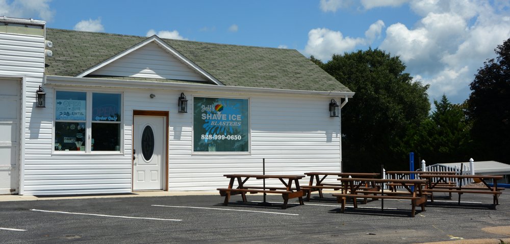 Jeff's Shaved Ice Blasters Logo
