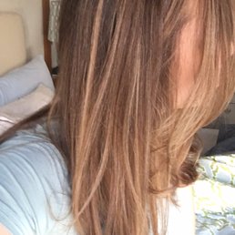 Side profile of the caramel balayage Side profile of the caramel balayage