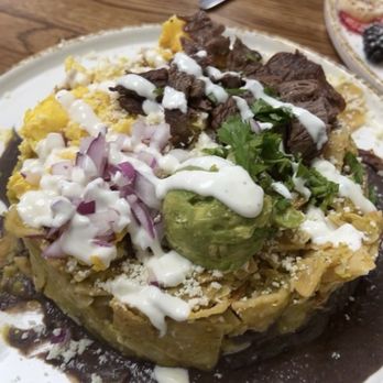 Madres Brunch - Chilaquiles w/egg & steak - Breakfast & Brunch Near Me - Whittier, California