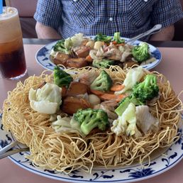 Crispy Seafood noodles and Combination Chow fun Crispy Seafood noodles and Combination Chow fun