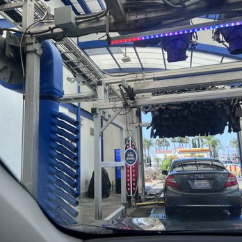 Clean Wave Express Car Wash - Car Wash Near Me - Los Alamitos, California