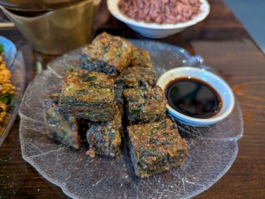 Eat Fine Design By Khun Kung by null
