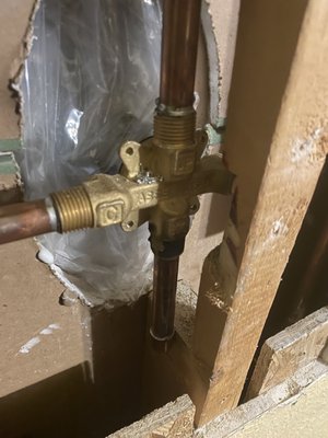 Advance Plumbing Logo