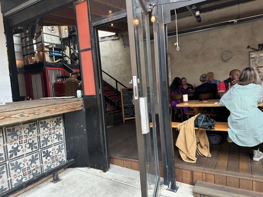Le Comptoir du Vin by null