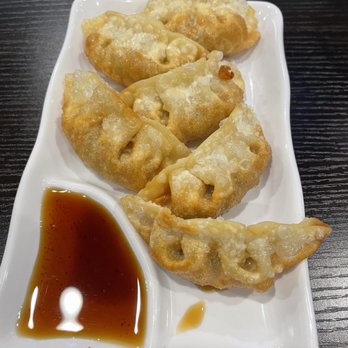 Sushi Queen - 17. Beef Gyoza Dumplings ( 6 ) 8/10 - Sushi Bars Near Me - Tonawanda, New York Sushi Queen - 17. Beef Gyoza Dumplings ( 6 ) 8/10 - Sushi Bars Near Me - Tonawanda, New York