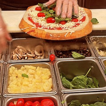 Pieology Pizzeria, Miami, FL - Pizza Near Me - Miami, Florida Pieology Pizzeria, Miami, FL - Pizza Near Me - Miami, Florida