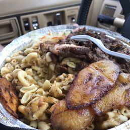 Stewed chicken with Jerk Mac and Cheese