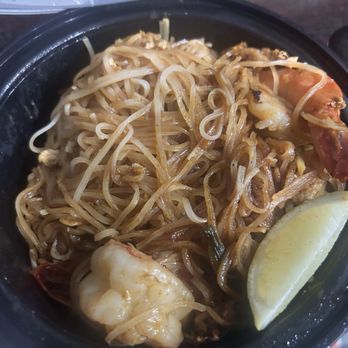 Born Thai - Thai Near Me - Brooklyn, New York