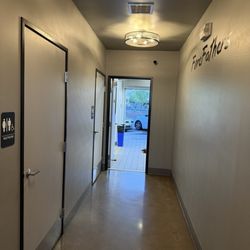 Forefathers Cheesesteaks - Bathrooms