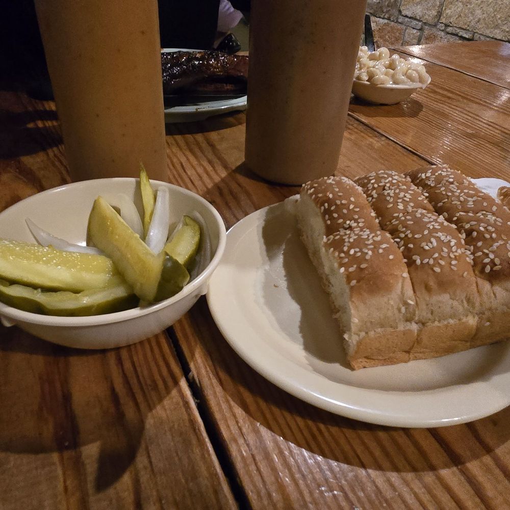 The Salt Lick BBQ - Bread, Pickles, and Onions - Barbeque Near Me - Round Rock, Texas