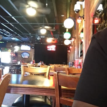 Mr Peabody's - The place was pretty empty, you would think the customer service and food would be on point but...nope! - Burgers Near Me - Encinitas, California