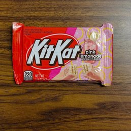 KIT KAT Pink Lemonade.