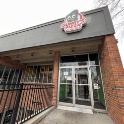 Gumby's Pizza