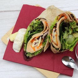 時時食 - Brie with Cranberry Sauce Wrap