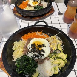 Beef Dolsot Bibimbap