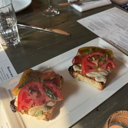 Tomato crostini Tomato crostini