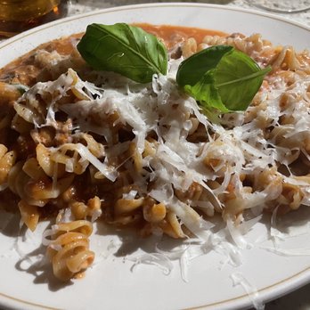 Mano Cornuto - Fusilli bolognese - Cafes Near Me - Montreal, Quebec