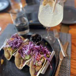 Logan Inn - Fish tacos