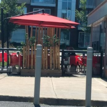 Coco Frutti - Saint Hubert - Juice Bars & Smoothies Near Me - Saint-Hubert, Quebec