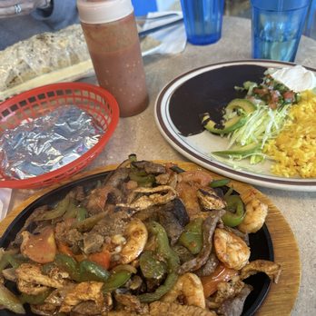 EL K’iche - Plenty of food - Mexican Near Me - Conway, Arkansas