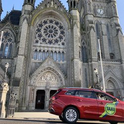 Titanic Trail Guided Walking Tour - Colmans cathedral