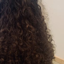 Andrea Reynolds - I specialize in curly haircuts