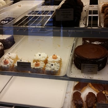 National Bakery and Deli - Selling out, must be good! - Bakeries Near Me - Greendale, Wisconsin National Bakery and Deli - Selling out, must be good! - Bakeries Near Me - Greendale, Wisconsin