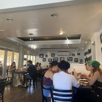 Sweet E's Cafe - Indoor seating - Cafes Near Me - Honolulu, Hawaii Sweet E's Cafe - Indoor seating - Cafes Near Me - Honolulu, Hawaii