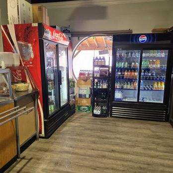 Junnio's Italian Restaurant - Drinks - Italian Near Me - Concord, Ontario