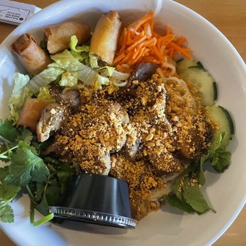 Singhs - Bun with chicken - Vietnamese Near Me - San Antonio, Texas