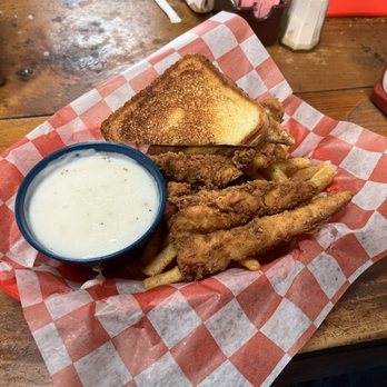 Sowell's BBQ - Chicken strips with fries - Barbeque Near Me - Three Rivers, Texas