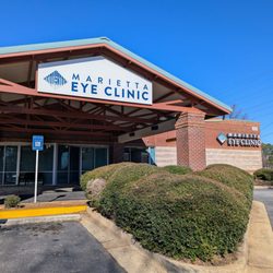 Marietta Eye Clinic - Outside. Storefront and driveway on Friday, December 20, 2024.