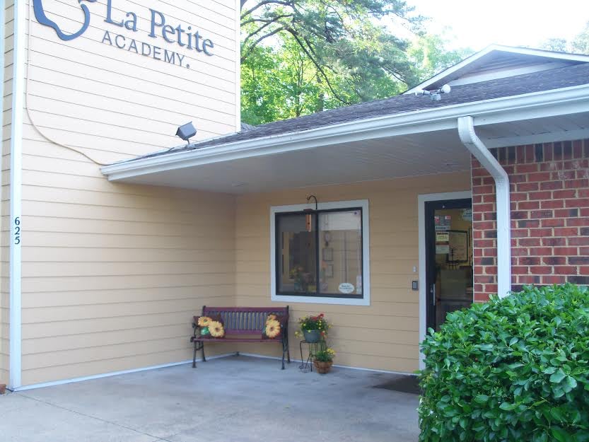 LA PETITE ACADEMY ON CEDAR ROAD Updated August 2024 12 Photos 625