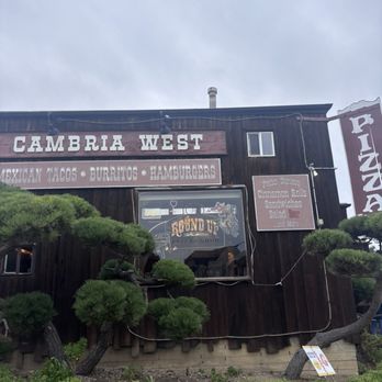 Round Up Pizza - Outside - Pizza Near Me - Cambria, California Round Up Pizza - Outside - Pizza Near Me - Cambria, California