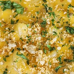 Eddies - Close up of mac n cheese