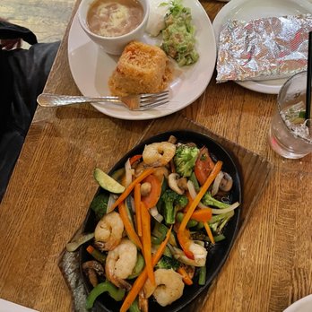 Agave Mexican Bistro - Shrimp Drunken Fajitas Borrachas - Mexican Near Me - Mountain View, California