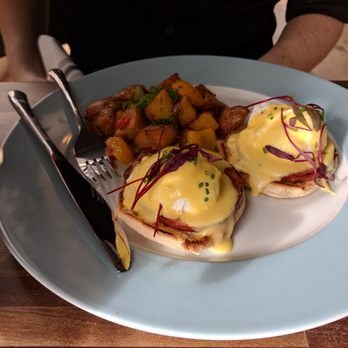 Lapisara Eatery - the basic benedict - Breakfast & Brunch Near Me - San Francisco, California Lapisara Eatery - the basic benedict - Breakfast & Brunch Near Me - San Francisco, California