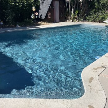 Shiny Pool - Pool Cleaners Near Me - La Cañada Flintridge, California Shiny Pool - Pool Cleaners Near Me - La Cañada Flintridge, California