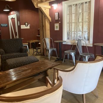 Ashlawn Farm Coffee - Coffee & Tea Near Me - Old Saybrook, Connecticut